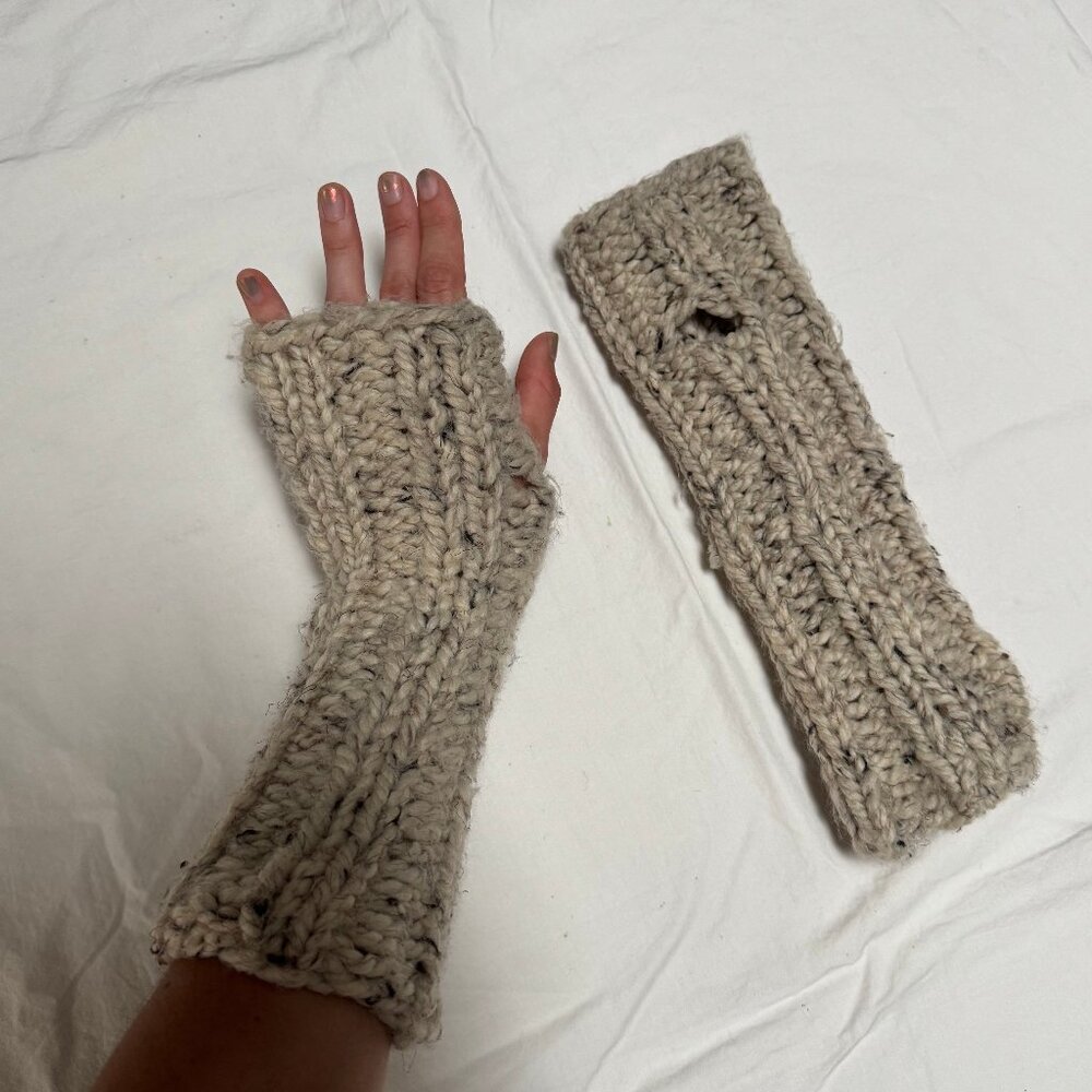 Hand Knit Armwarmers Fingerless Gloves Flecked Oatmeal
